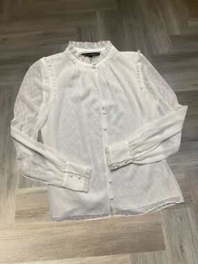 White House Black Market Blouse Womens XS White Swiss Dot Ruffle‎ Neck Romantic